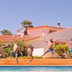 Lagos Algarve For Families & Friends, 6 Bedrooms, 7 Bathrooms, Pool, Bbq, Heating