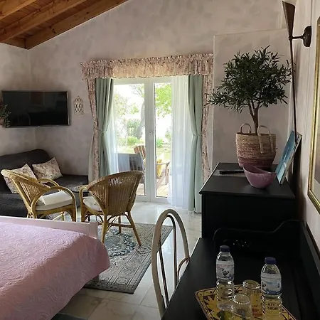 Vila Lagos Algarve For Families & Friends, 6 Bedrooms, 7 Bathrooms, Pool, Bbq, Heating