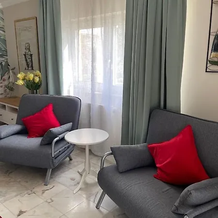 Lagos Algarve For Families & Friends, 6 Bedrooms, 7 Bathrooms, Pool, Bbq, Heating Villa Pedra Alcada