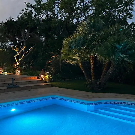Lagos Algarve For Families & Friends, 6 Bedrooms, 7 Bathrooms, Pool, Bbq, Heating